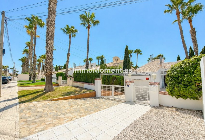 Bestaande woning - Vrijstaande villa - Orihuela - Villamartín