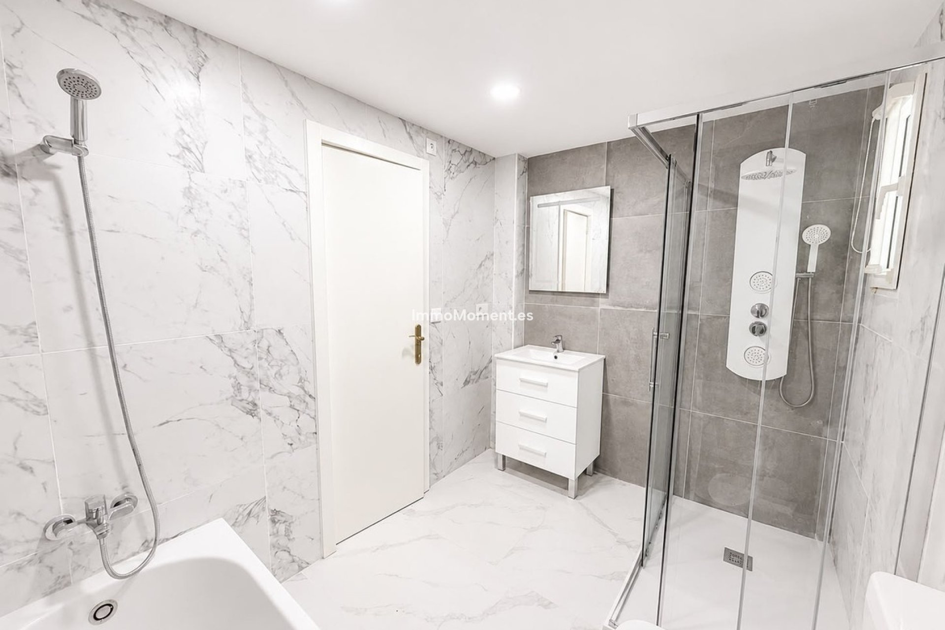Bestaande woning - Vrijstaande villa - Orihuela - Villamartín