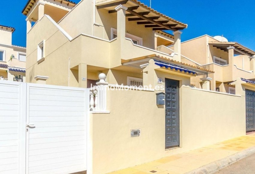 Bestaande woning - Vrijstaande villa - Orihuela - Villamartin