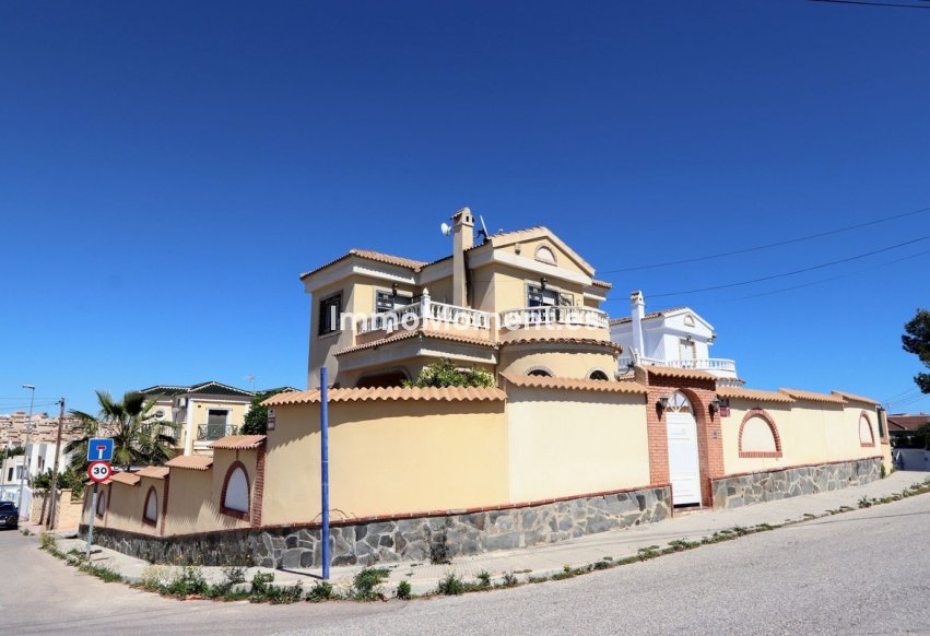 Bestaande woning - Vrijstaande villa - Orihuela - Villamartin