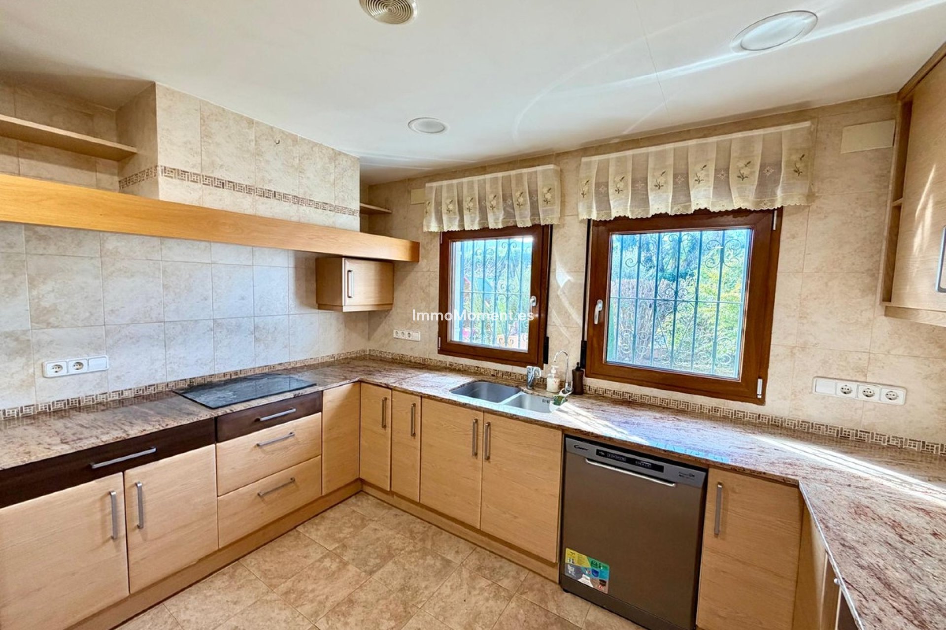 Bestaande woning - Vrijstaande villa - Pedreguer - Pedreguer Centro