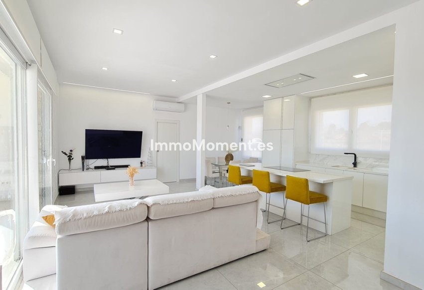 Bestaande woning - Vrijstaande villa - Pinoso - Pinoso Centro