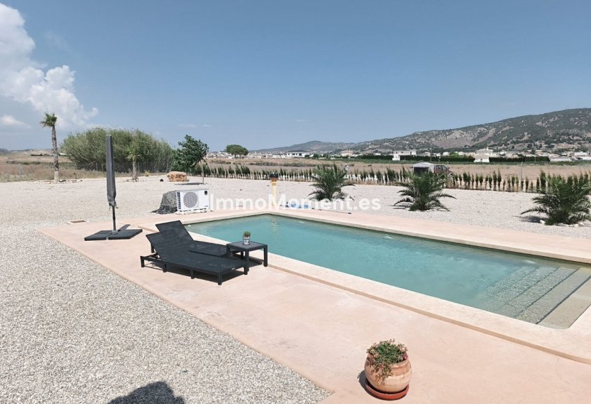 Bestaande woning - Vrijstaande villa - Pinoso - Pinoso Centro