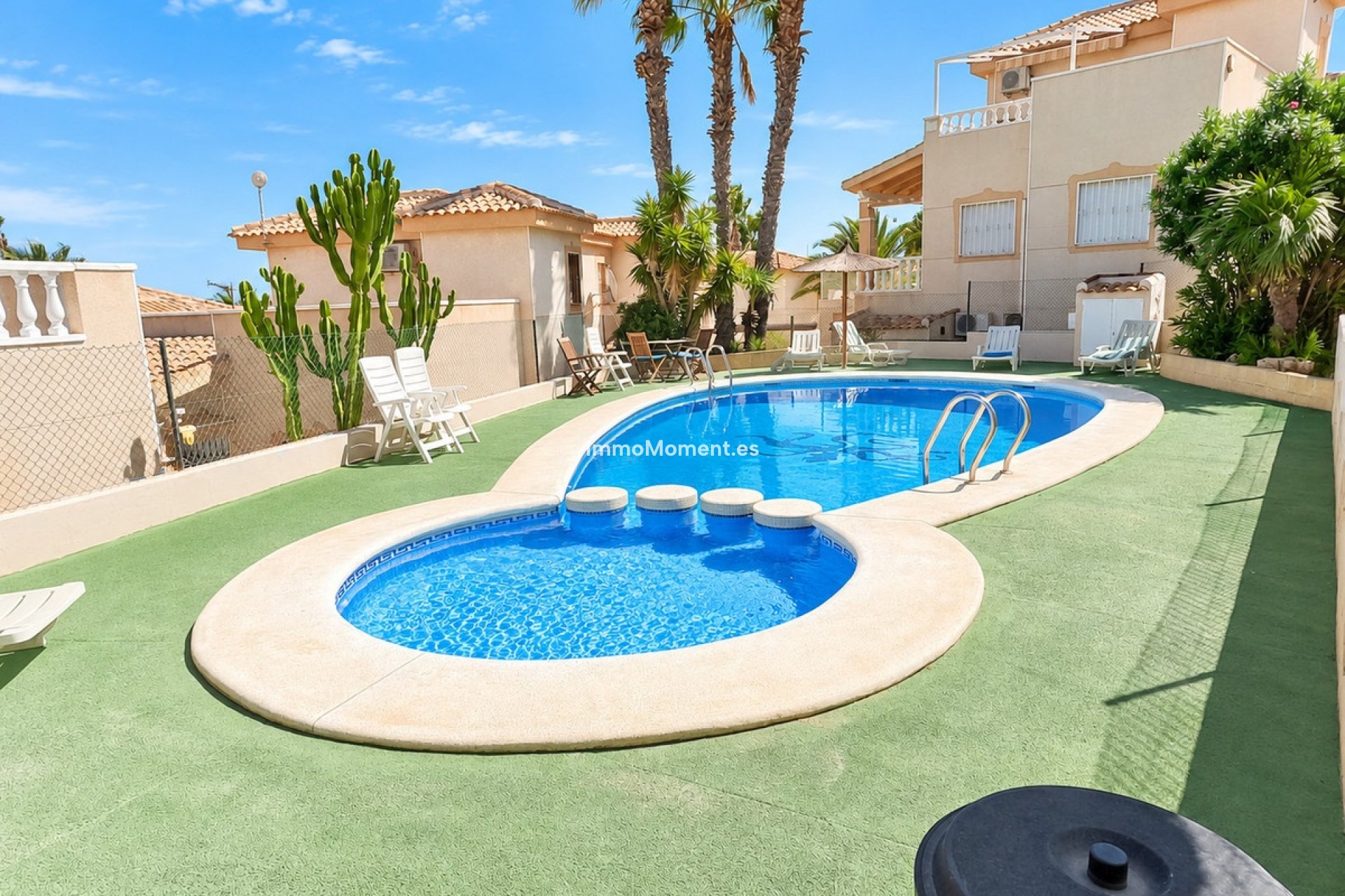 Bestaande woning - Vrijstaande villa - Rojales - Ciudad Quesada
