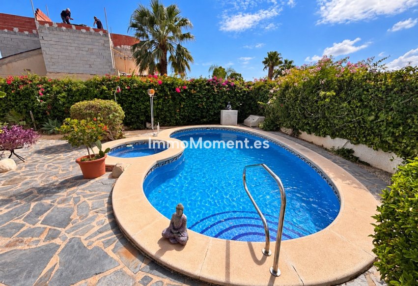 Bestaande woning - Vrijstaande villa - Rojales - Ciudad Quesada