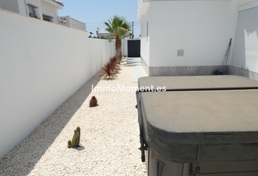 Bestaande woning - Vrijstaande villa - Rojales - Ciudad Quesada