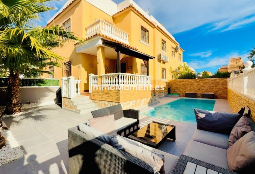 Bestaande woning - Vrijstaande villa - Rojales - Ciudad Quesada