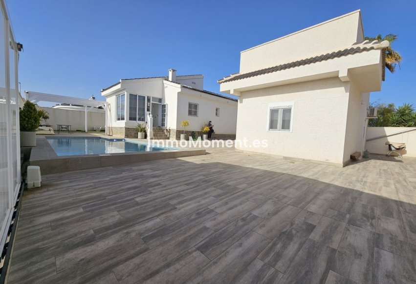 Bestaande woning - Vrijstaande villa - Rojales - Ciudad Quesada