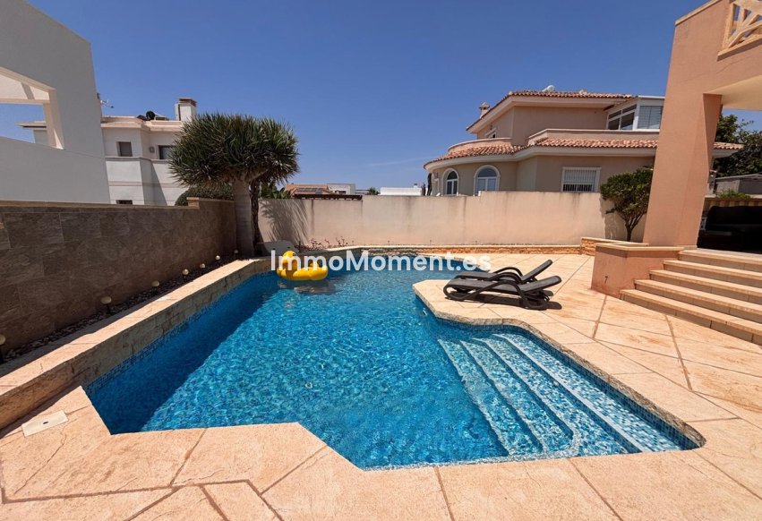 Bestaande woning - Vrijstaande villa - Rojales - Ciudad Quesada