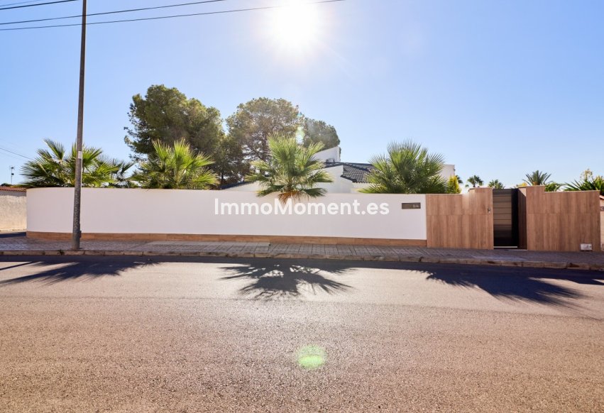 Bestaande woning - Vrijstaande villa - Rojales - Rojales Centro