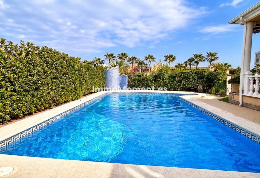 Bestaande woning - Vrijstaande villa - Torrevieja - La Mata