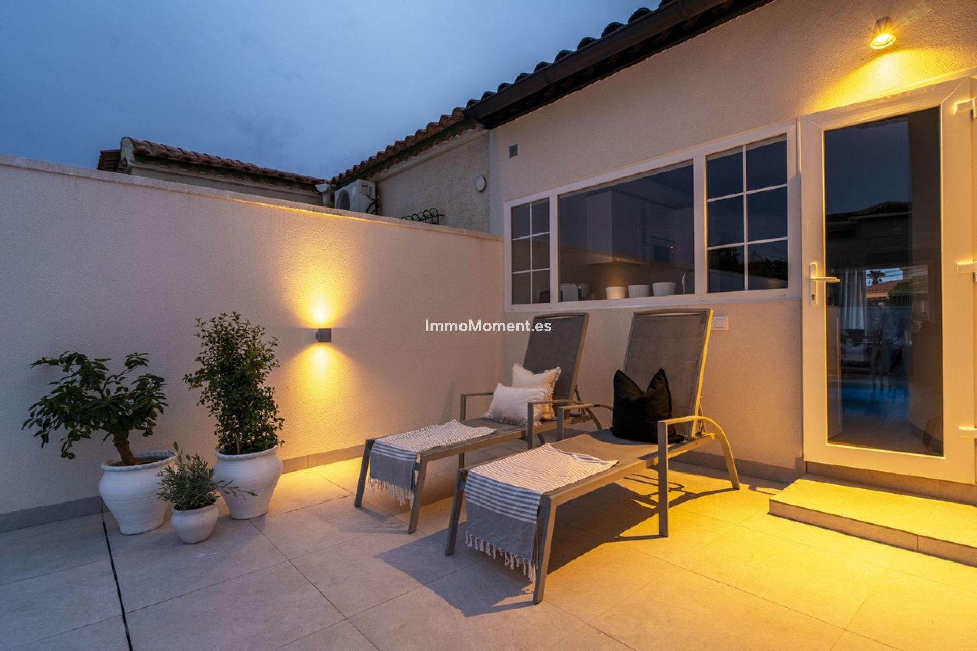 Bestaande woning - Vrijstaande villa - Torrevieja - La Siesta