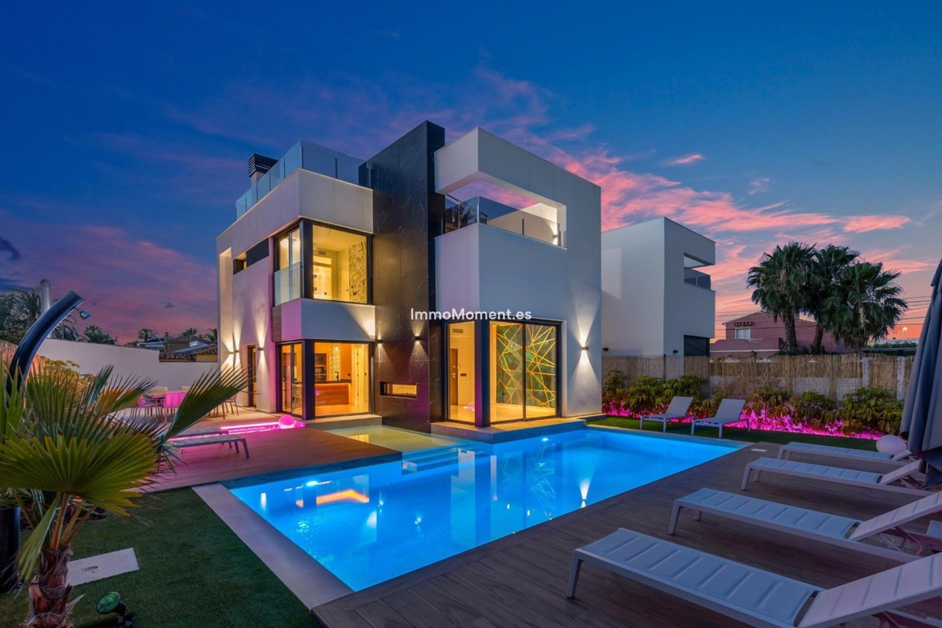 Bestaande woning - Vrijstaande villa - Torrevieja - Torrevieja Centro