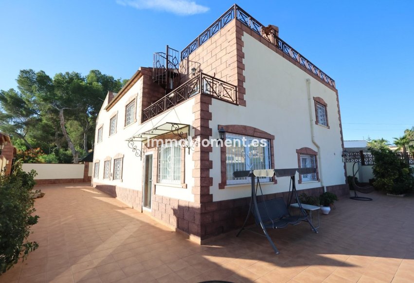 Bestaande woning - Vrijstaande villa - Torrevieja - Torrevieja Centro