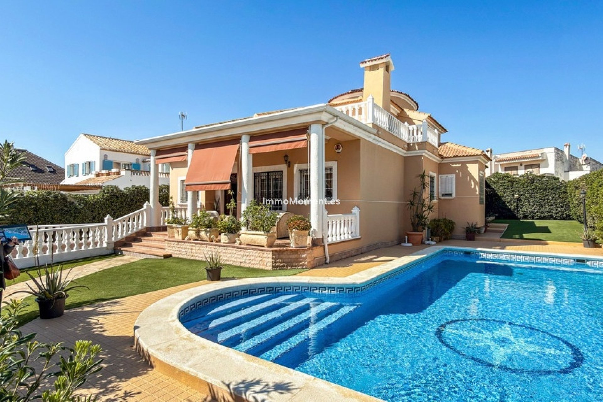 Bestaande woning - Vrijstaande villa - Torrevieja - Torrevieja Centro