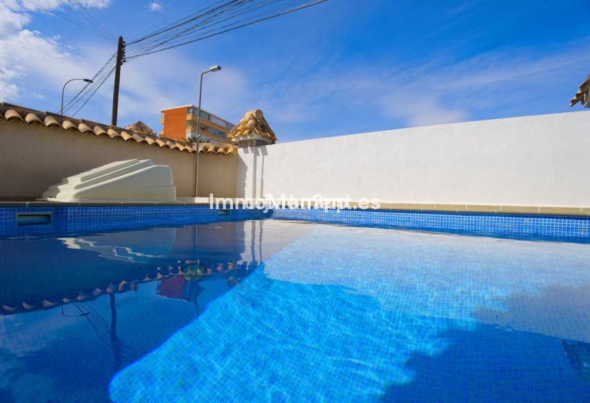 Bestaande woning - Vrijstaande villa - Torrevieja - Torrevieja Centro