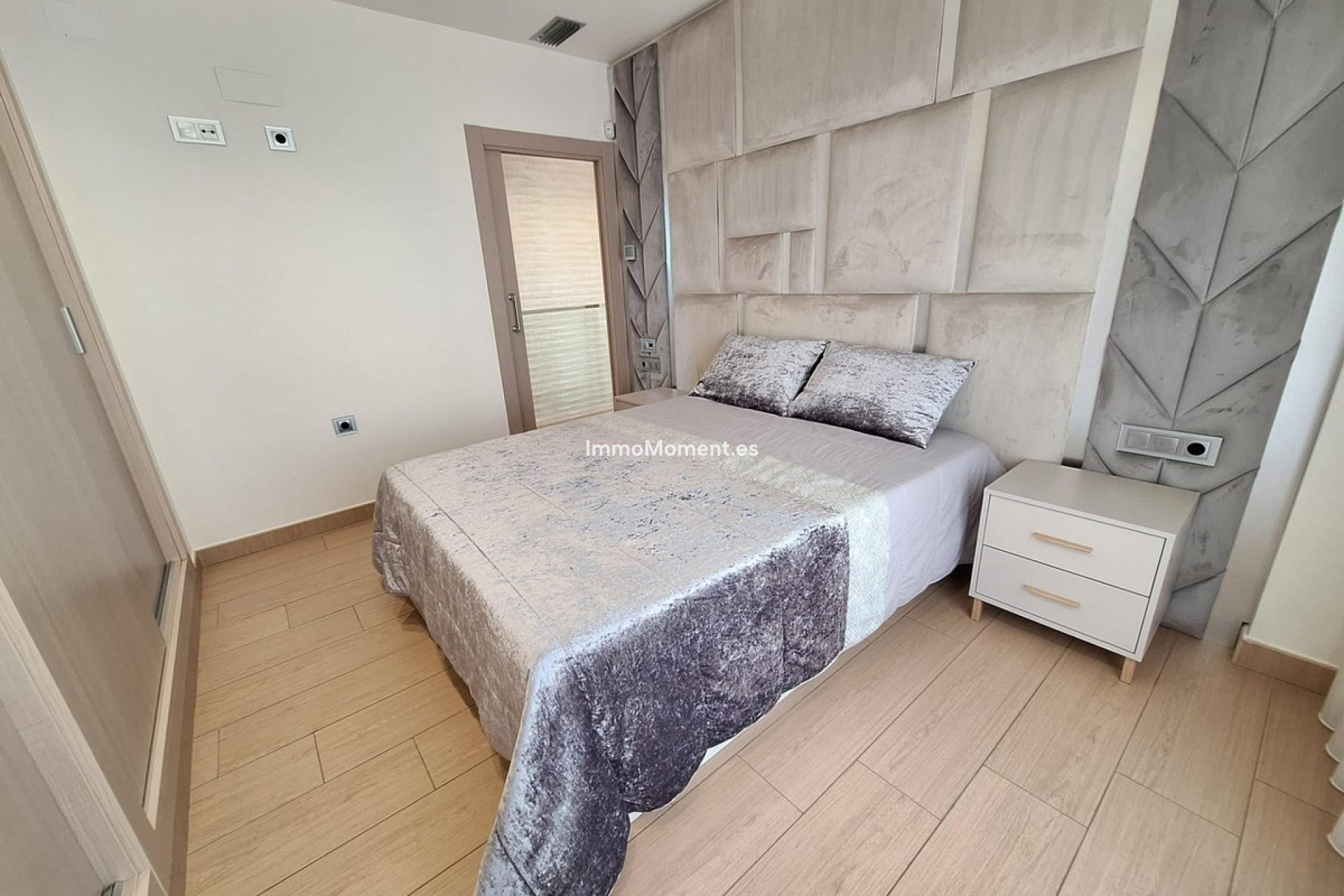 Bestaande woning - Vrijstaande villa - Torrevieja - Torrevieja Centro