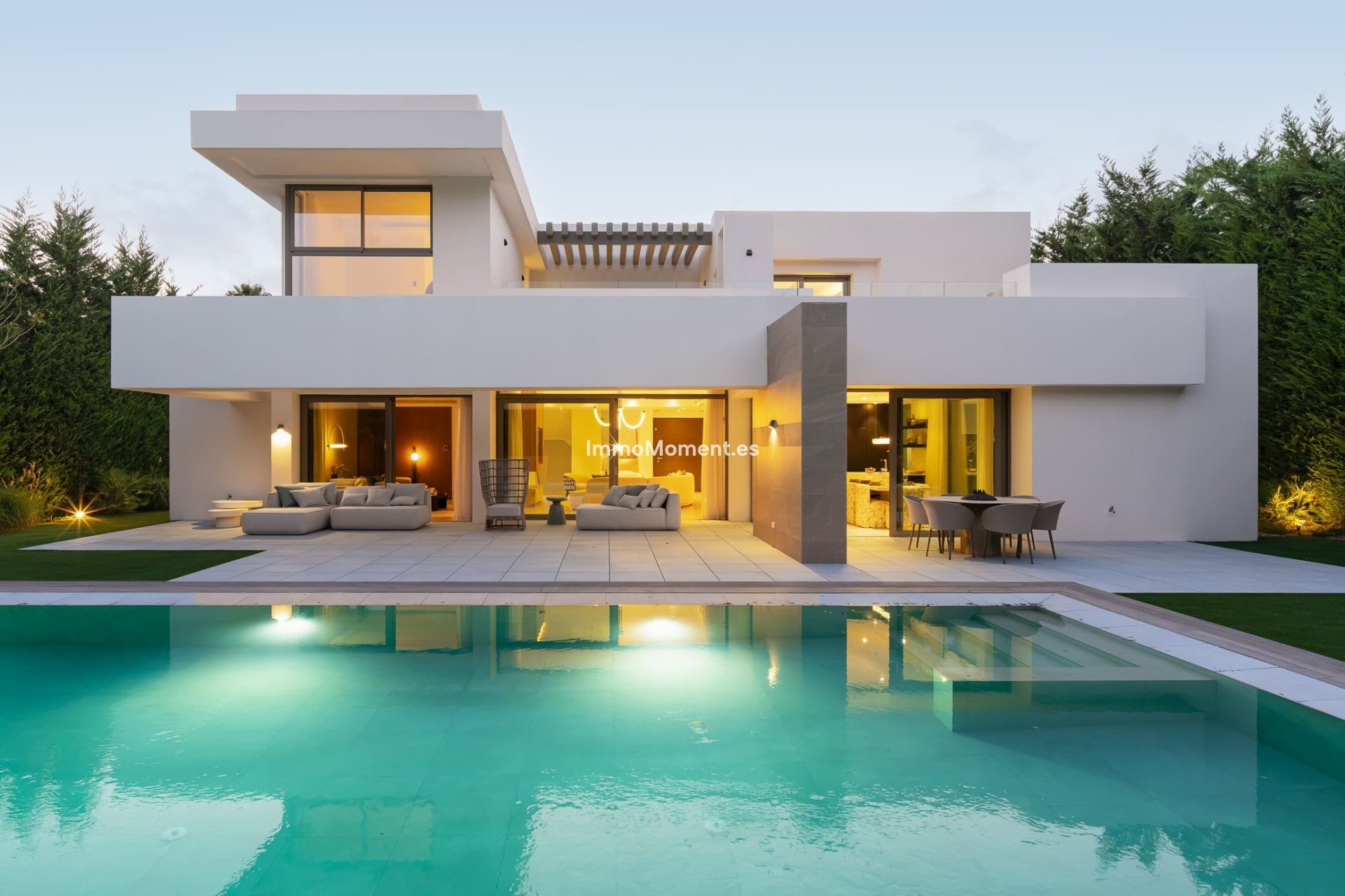 Construction neuve - Villa individuelle - Estepona  - Estepona