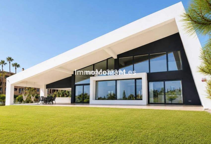 Construction neuve - Villa individuelle - Estepona  - New Golden Mile