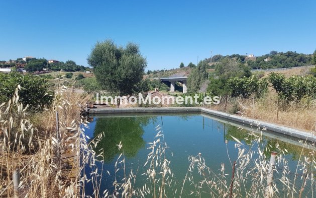 Country house - Resale - Estepona - Estepona Centro