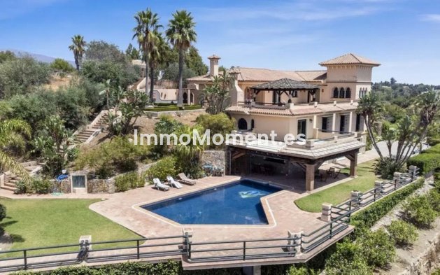 Country house - Resale - Estepona - Estepona Centro