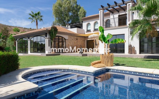 Country house - Resale - Inland  - Alhaurín de la Torre