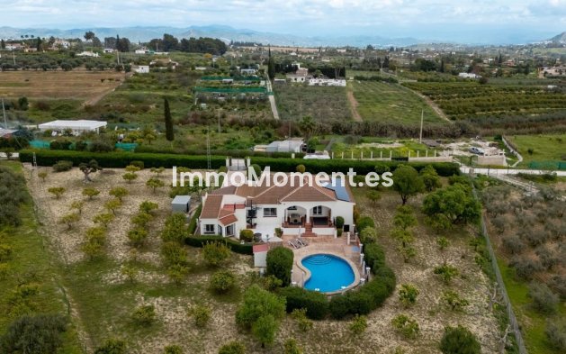 Country house - Resale - Inland  - Alhaurín el Grande Centro