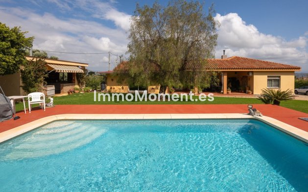 Country house - Resale - Inland  - Alhaurín el Grande Centro