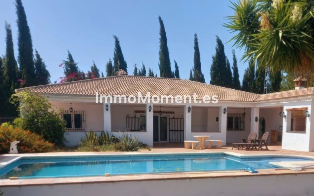 Country house - Resale - Inland  - Alhaurín el Grande Centro