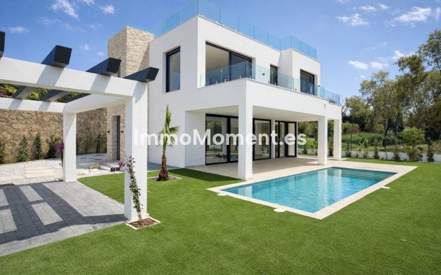 Detached villa - New Build - Estepona - New Golden Mile