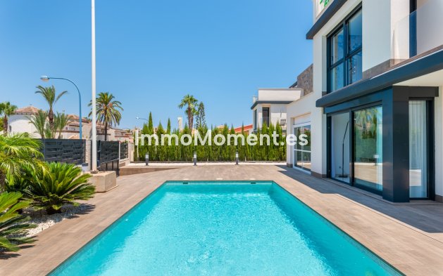 Detached villa - New Build - Playa Paraiso - HBC-61277