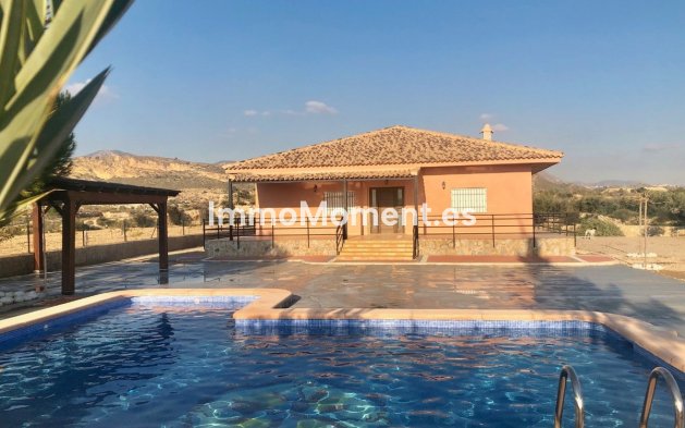 Detached villa - Resale - Abanilla - Abanilla Centro