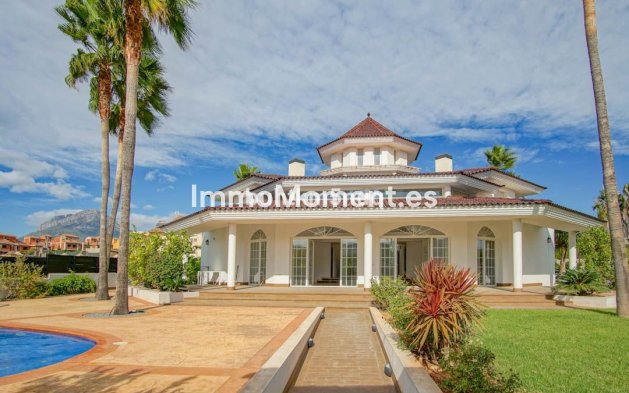 Detached villa - Resale - Alfaz del Pi - L'Alfás del Pi Centro