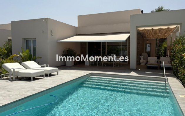 Detached villa - Resale - Algorfa - La Finca Golf