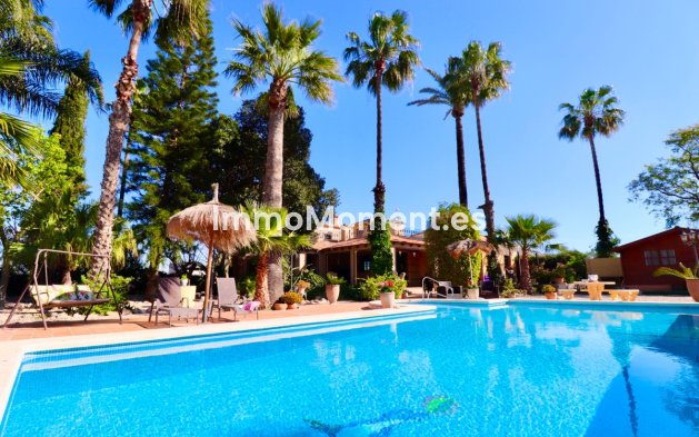 Detached villa - Resale - Almoradí - Heredades