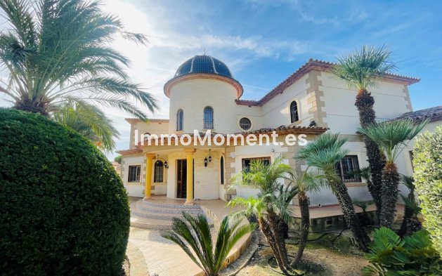 Detached villa - Resale - Altea - Altea Centro