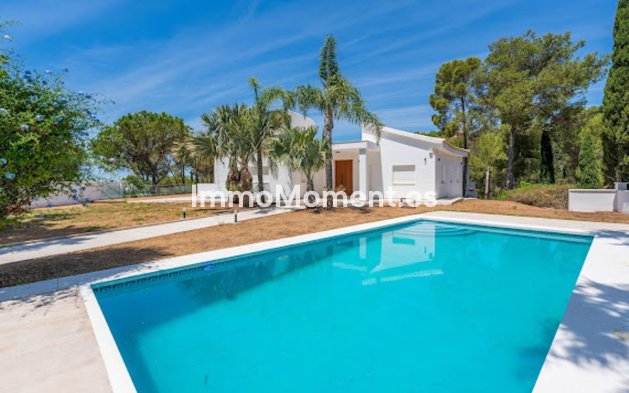 Detached villa - Resale - Benahavís - El Madroñal