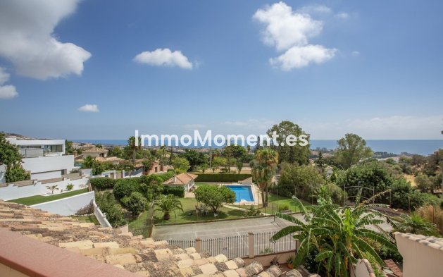 Detached villa - Resale - Benalmadena - Benalmadena Centro