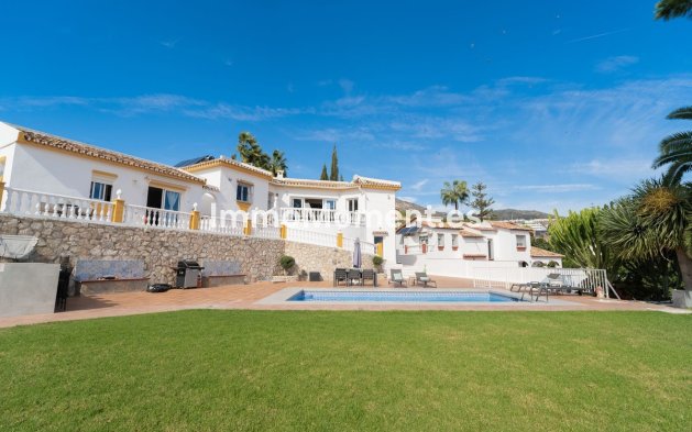 Detached villa - Resale - Benalmadena - Benalmadena Costa