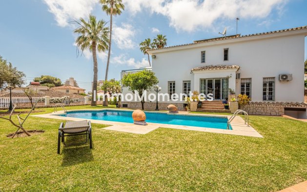 Detached villa - Resale - Benalmadena - Benalmadena Costa