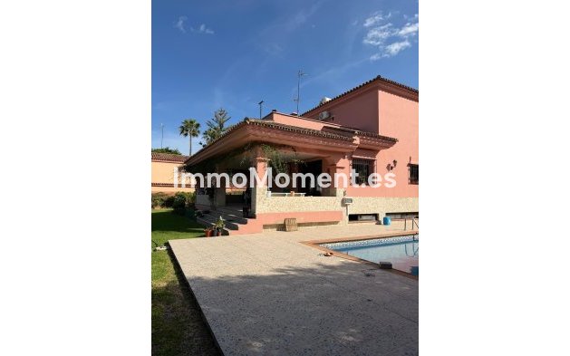 Detached villa - Resale - Casares - Casares Playa