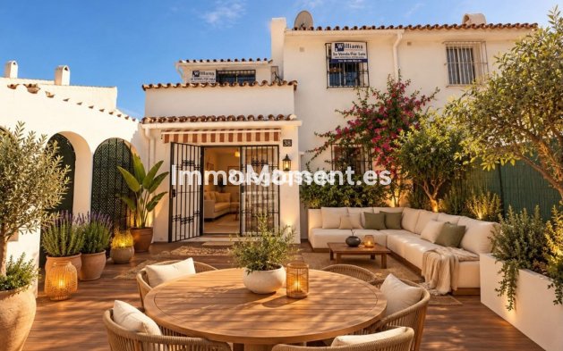 Detached villa - Resale - Estepona - Atalaya