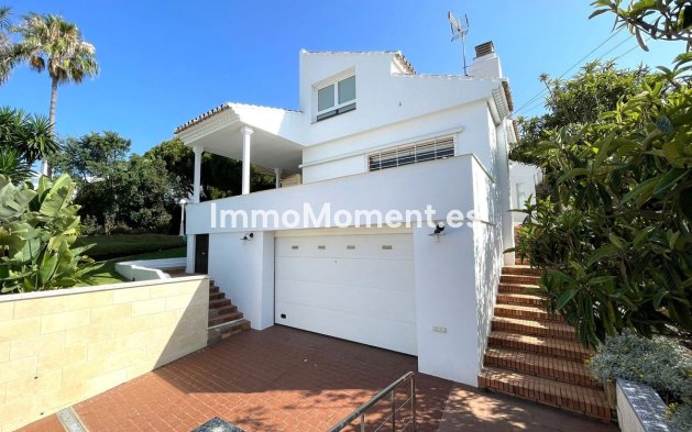 Detached villa - Resale - Estepona - Estepona Centro