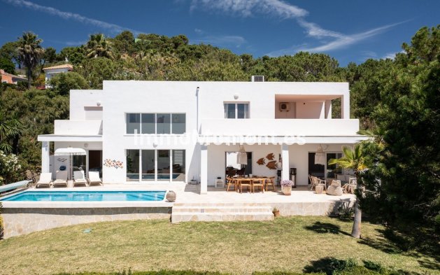 Detached villa - Resale - Estepona - Estepona Centro