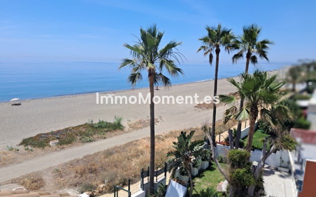 Detached villa - Resale - Estepona - Estepona Centro