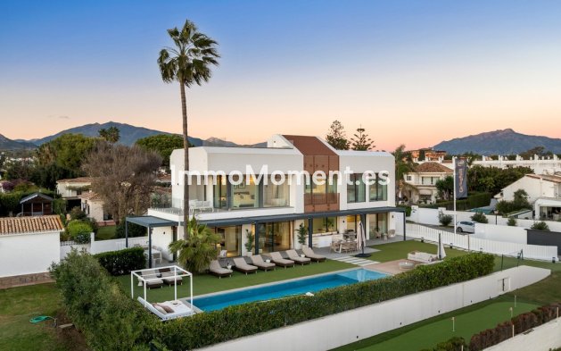 Detached villa - Resale - Estepona - New Golden Mile