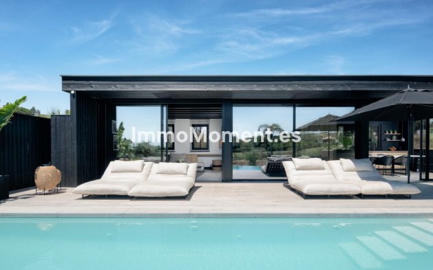 Detached villa - Resale - Estepona - Valle Romano