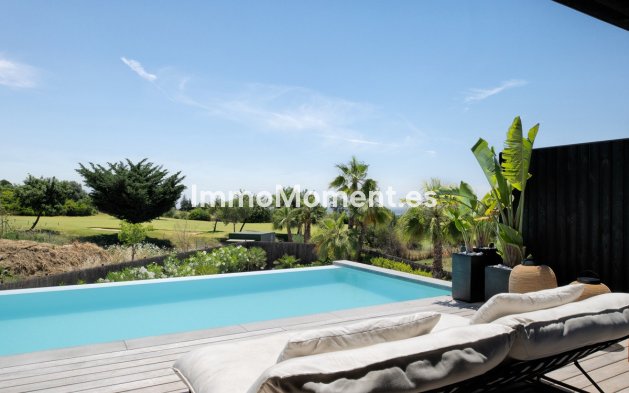 Detached villa - Resale - Estepona - Valle Romano