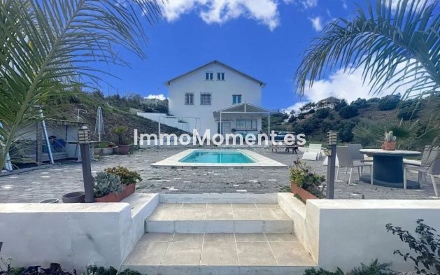 Detached villa - Resale - Inland  - Alhaurín el Grande Centro