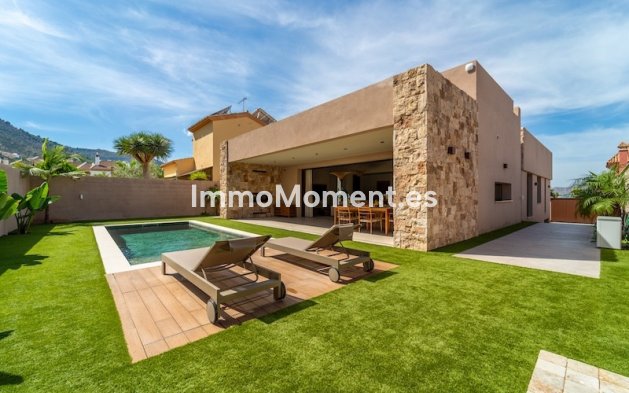 Detached villa - Resale - Inland  - Churriana
